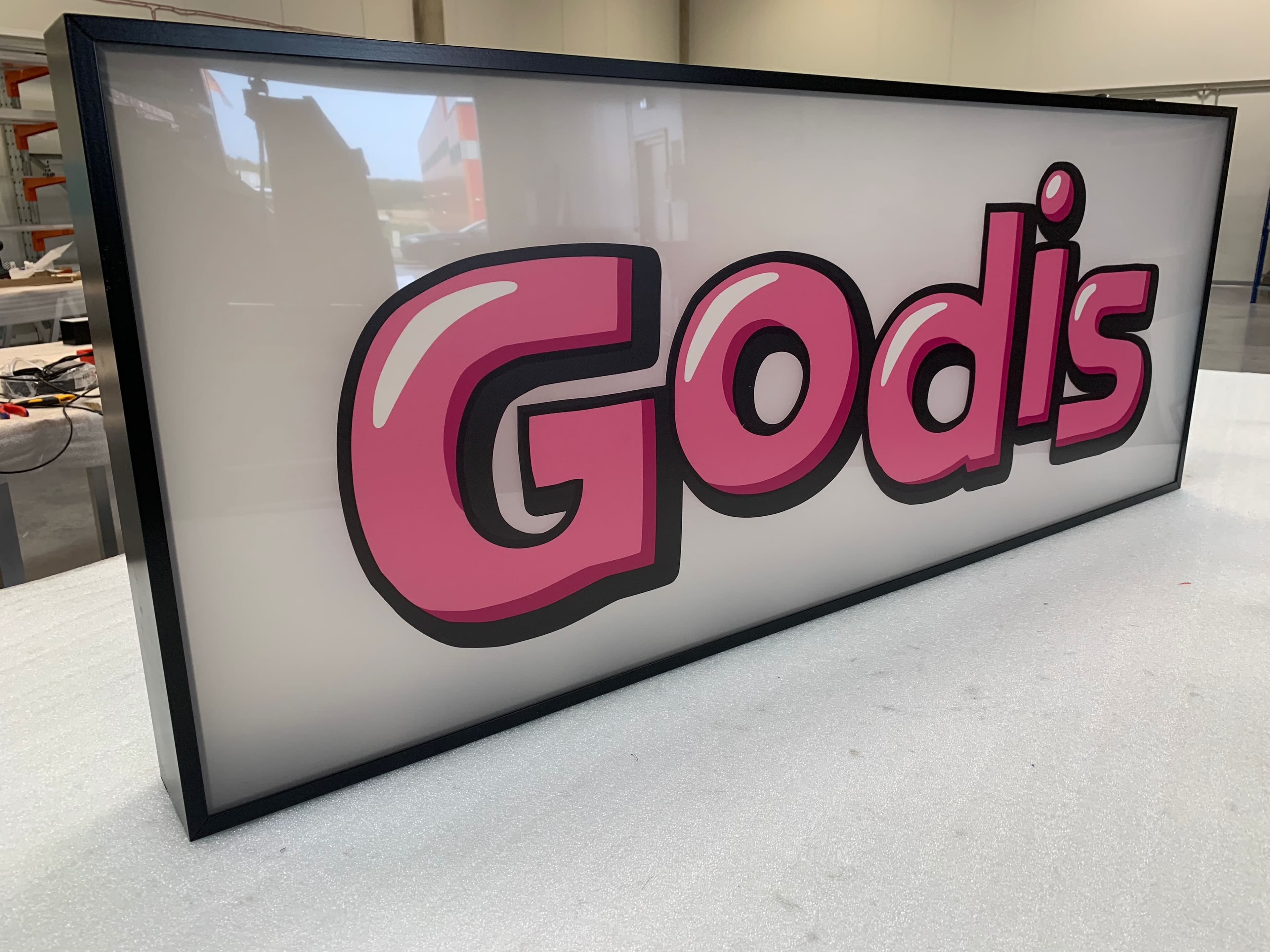 L4 Extrusion Lightbox